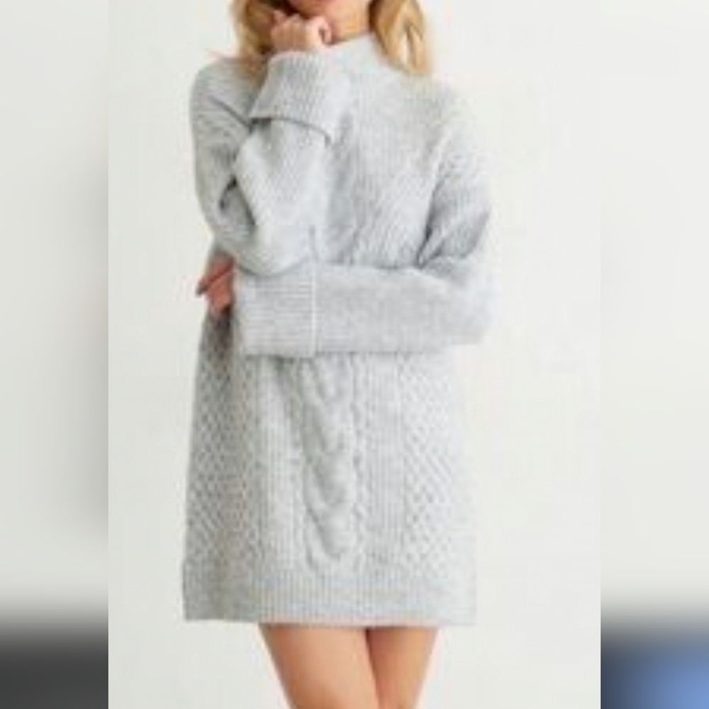 Dynamite Medium Chunky Knit Turtleneck Minimalist Cozy Oversized Sweater